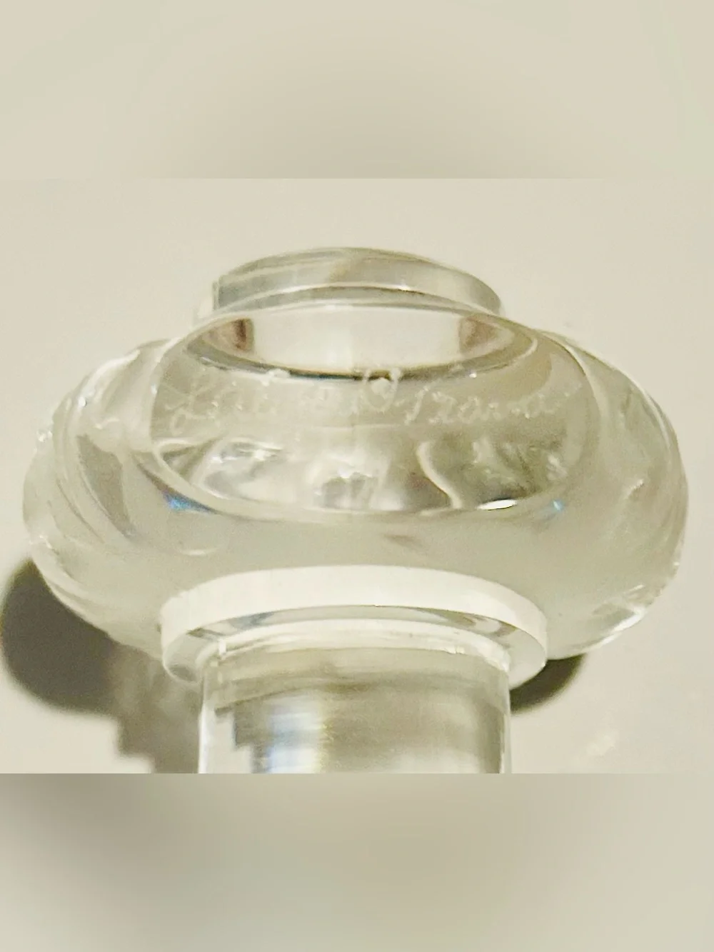 New Lalique Crystal Knife Rest Saint Hubert Pattern Signed 3 5/8”